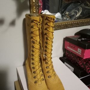 Woman boots